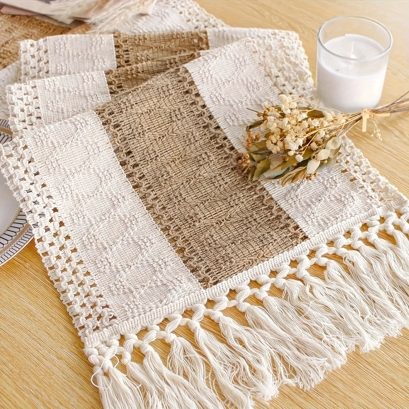 Looméa Elegant Handmade Cotton Woven Table Runner